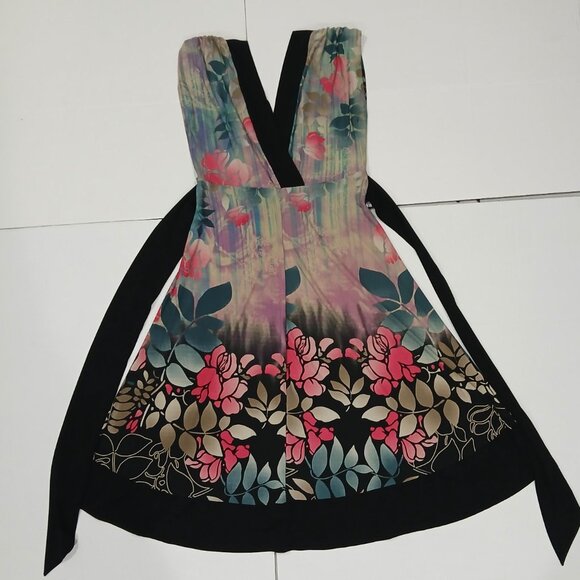 Roulette Women's Double V-Neck back and front Midi stretchy floral Dress size M. - Picture 9 of 13